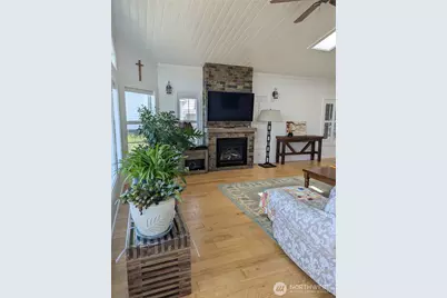 268 Sunrise Avenue SE, Ocean Shores, WA 98569 - Photo 9
