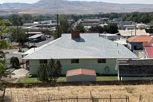 10 W Dewberry Ave, Omak, WA 98841 - Photo 5