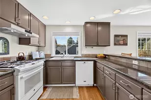 2651 NW 57th St, Seattle, WA 98107 - Photo 5