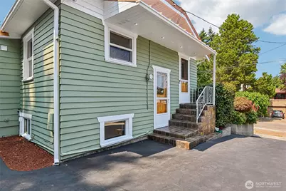 5017 SW Grayson Street, Seattle, WA 98116 - Photo 29
