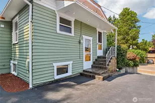 5017 SW Grayson St, Seattle, WA 98116 - Photo 29