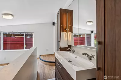 5017 SW Grayson Street, Seattle, WA 98116 - Photo 15