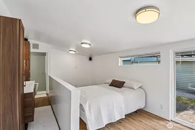 5017 SW Grayson Street, Seattle, WA 98116 - Photo 13