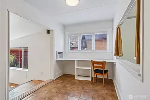 5017 SW Grayson St, Seattle, WA 98116 - Photo 11
