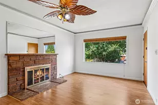 5017 SW Grayson St, Seattle, WA 98116 - Photo 5