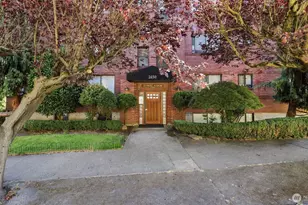 2450 Dexter Ave N, Seattle, WA 98109 - Photo 7