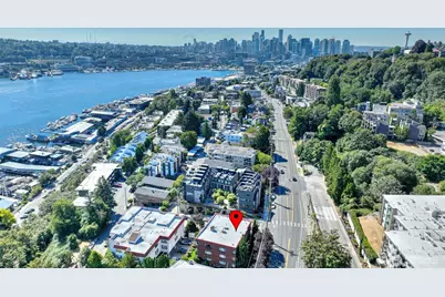 2450 Dexter Avenue N #303, Seattle, WA 98109 - Photo 5