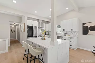 3602 24th Avenue W, Seattle, WA 98199 - Photo 9