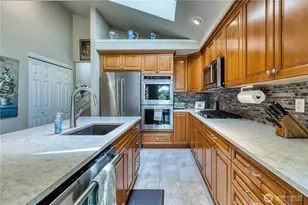 6870 Starboard Ln, Gig Harbor, WA 98335 - Photo 11