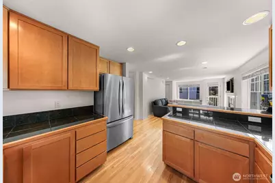 8516 Nesbit Avenue N #A, Seattle, WA 98103 - Photo 13