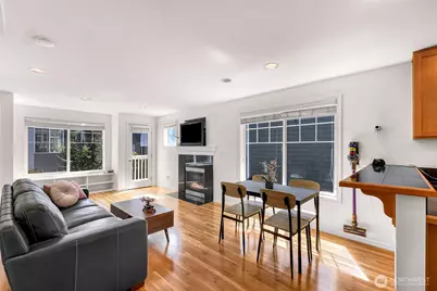 8516 Nesbit Avenue N #A, Seattle, WA 98103 - Photo 5