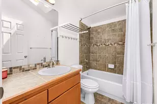 8516 Nesbit Ave N, Seattle, WA 98103 - Photo 23