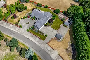 9609 346th St S, Roy, WA 98580 - Photo 3