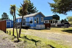 881 Magellan Ave NE, Ocean Shores, WA 98569 - Photo 1