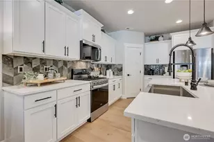 19213 Meridian Dr SE, Bothell, WA 98012 - Photo 11