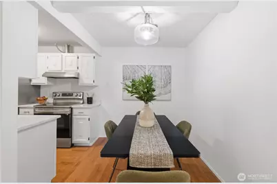 2034 14th Ave W #302, Seattle, WA 98119 - Photo 9