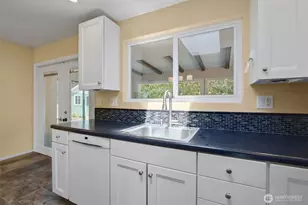 738 Wallin St, Bremerton, WA 98310 - Photo 13