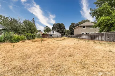 904 SE Birch Avenue, College Place, WA 99324 - Photo 39