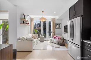 712 W Bertona St, Seattle, WA 98119 - Photo 3