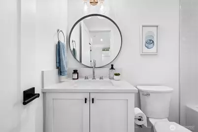 6915 55th Avenue S #B, Seattle, WA 98118 - Photo 27
