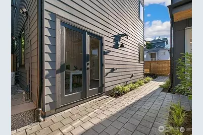 762 N 65th Street #B, Seattle, WA 98103 - Photo 21