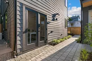 762 N 65th St, Seattle, WA 98103 - Photo 21