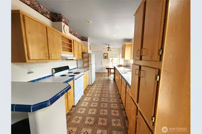 36 Sourdough Road E, Tonasket, WA 98855 - Photo 3