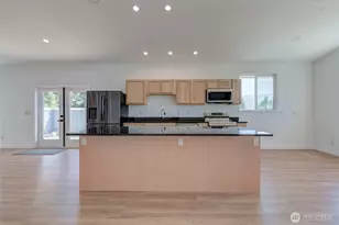 931 N Gale Ave, East Wenatchee, WA 98802 - Photo 3