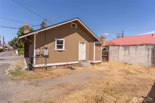 801 Peachey St, Wenatchee, WA 98801 - Photo 11