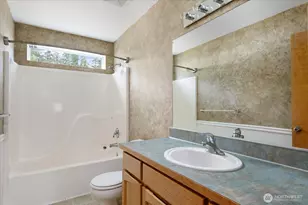 1667 NW Almond Loop, Oak Harbor, WA 98277 - Photo 23