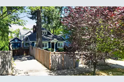 3806 E Galer Street, Seattle, WA 98112 - Photo 3