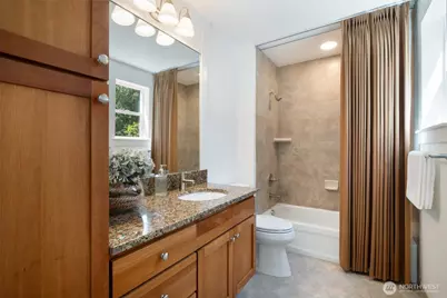 716 99th Avenue NE, Bellevue, WA 98004 - Photo 29