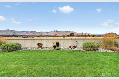 2452 NW Columbia Avenue #13, East Wenatchee, WA 98802 - Photo 33