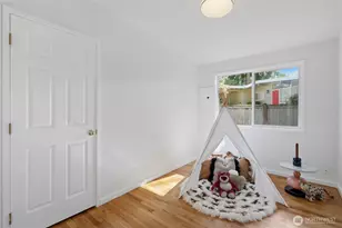 12039 SE 42nd St, Bellevue, WA 98006 - Photo 21