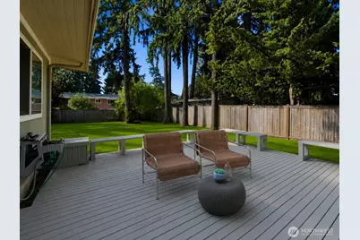 12039 SE 42nd St, Bellevue, WA 98006 - Photo 23