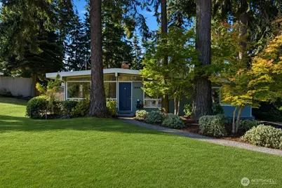 12039 SE 42nd St, Bellevue, WA 98006 - Photo 1