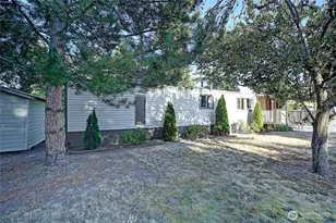 847 Patricia Ann Dr, Camano Island, WA 98282 - Photo 27