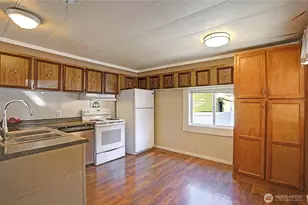 847 Patricia Ann Dr, Camano Island, WA 98282 - Photo 9