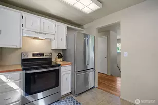 3527 S 262nd St, Kent, WA 98032 - Photo 5