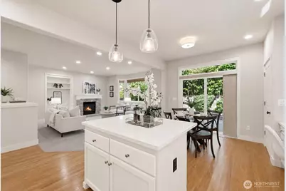 8642 NE 123rd Place, Kirkland, WA 98034 - Photo 9