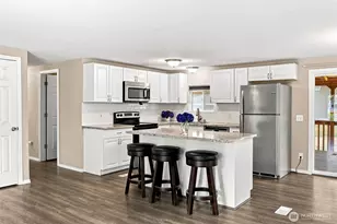 13104 Ridge Cir E, Bonney Lake, WA 98391 - Photo 7