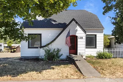 135 E Broadway Street, Goldendale, WA 98620 - Photo 1