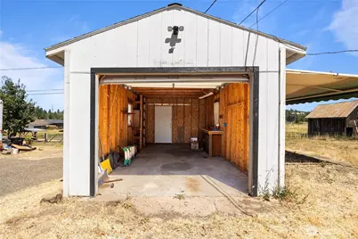 135 E Broadway Street, Goldendale, WA 98620 - Photo 23