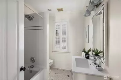 918 18th Avenue E, Seattle, WA 98122 - Photo 25