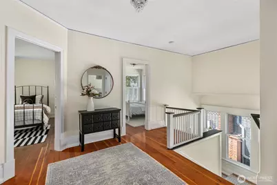 918 18th Avenue E, Seattle, WA 98122 - Photo 17