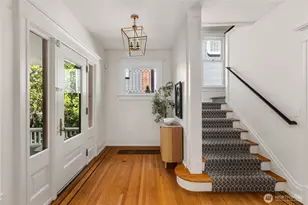 918 18th Ave E, Seattle, WA 98122 - Photo 3