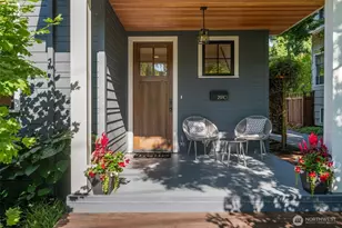 2910 9th Ave W, Seattle, WA 98119 - Photo 3