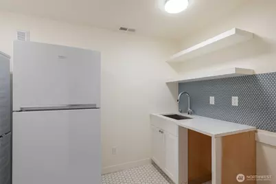 2910 9th Avenue W, Seattle, WA 98119 - Photo 35