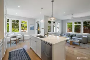 2910 9th Ave W, Seattle, WA 98119 - Photo 15