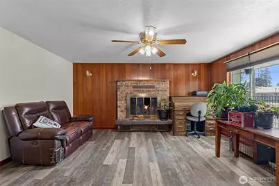 402 S Gardner Road, Burlington, WA 98233 - Photo 11